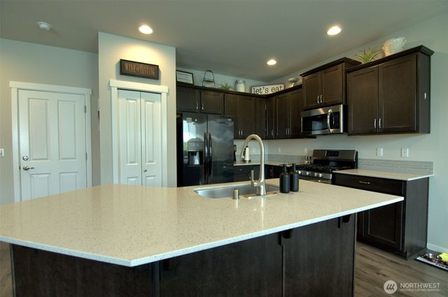 6717 281st Place NW, Stanwood, WA 98292