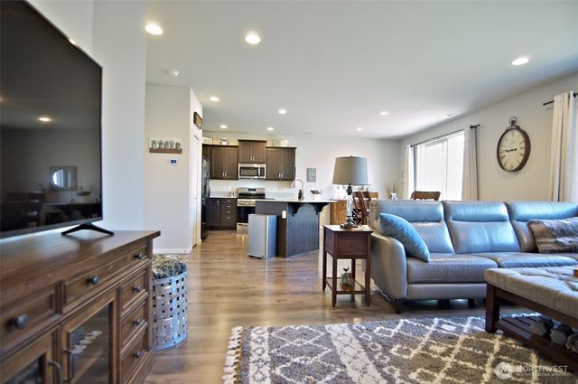 6717 281st Place NW, Stanwood, WA 98292