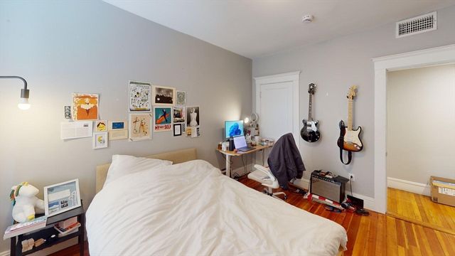 190 Kelton St 2, Boston, MA 02134