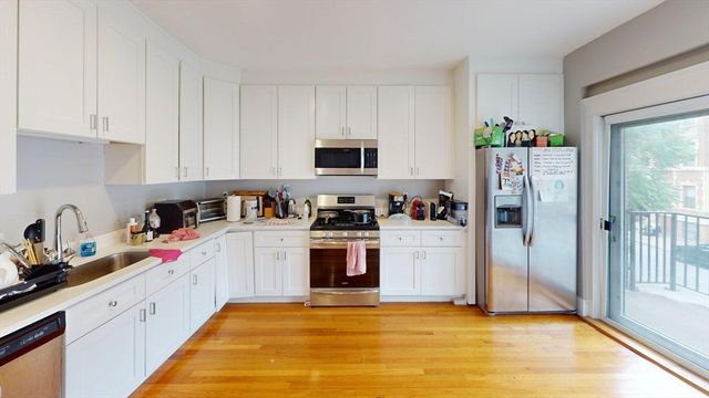 190 Kelton St 2, Boston, MA 02134