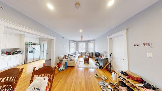 190 Kelton St 2, Boston, MA 02134