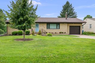 242 Orchard Court, Silvis, IL 61282