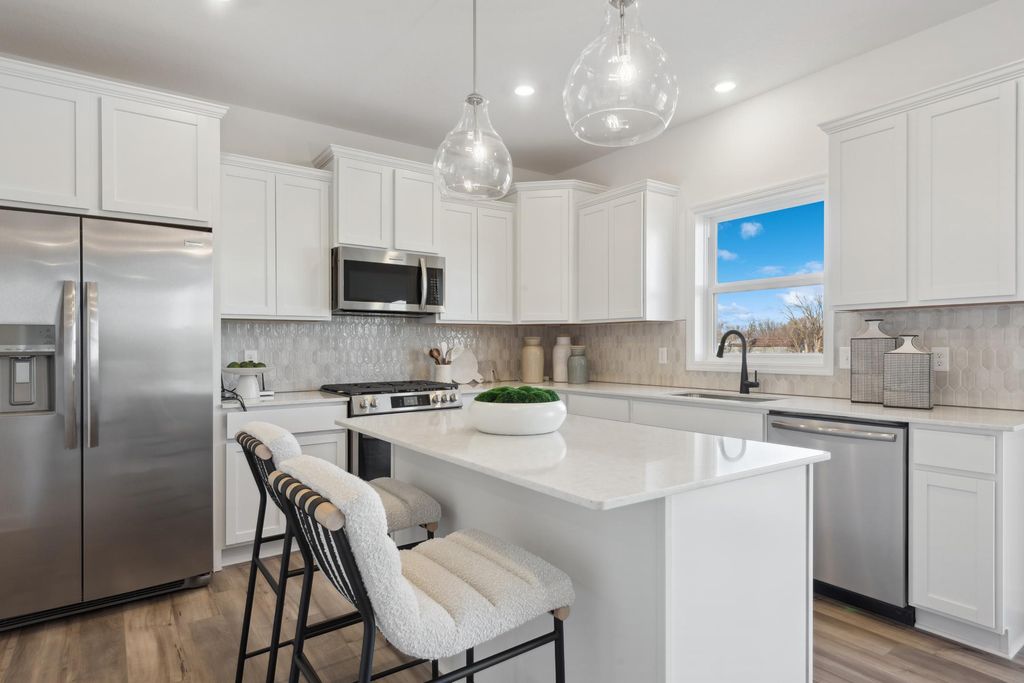 874 Londonderry Lane NW, Rochester, MN 55901