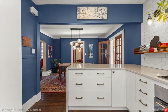 260 E Cambourne Street, Ferndale, MI 48220