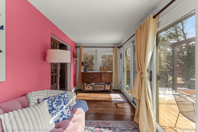 260 E Cambourne Street, Ferndale, MI 48220