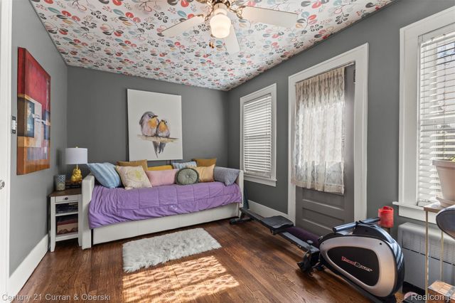 260 E Cambourne Street, Ferndale, MI 48220