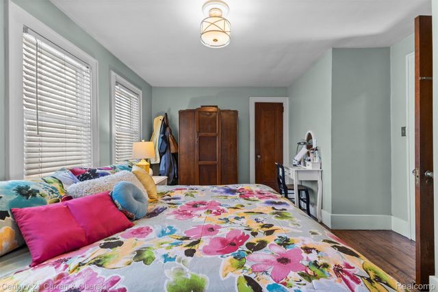 260 E Cambourne Street, Ferndale, MI 48220