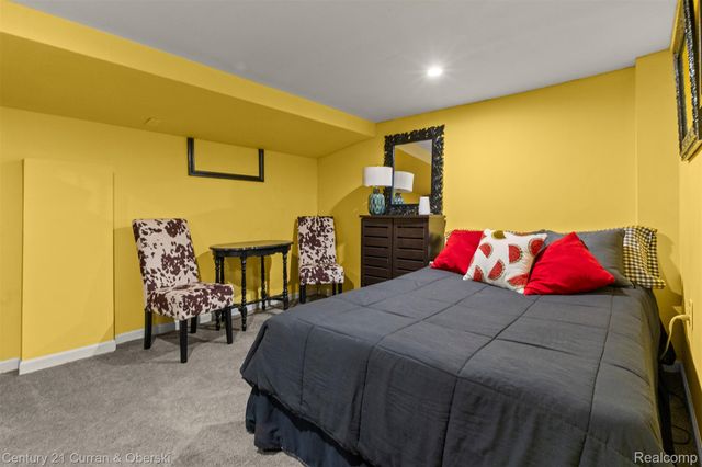 260 E Cambourne Street, Ferndale, MI 48220