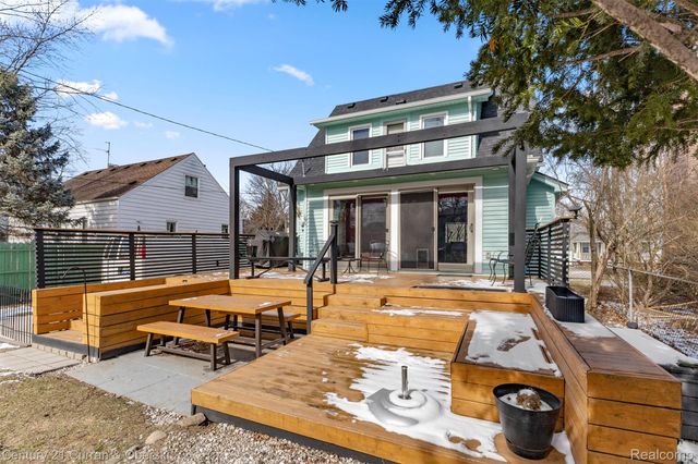 260 E Cambourne Street, Ferndale, MI 48220