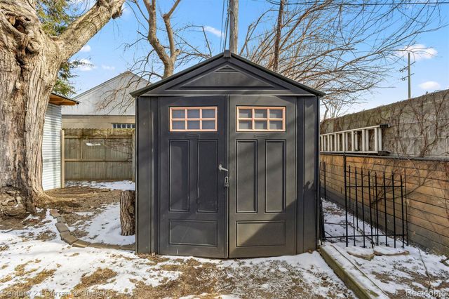 260 E Cambourne Street, Ferndale, MI 48220