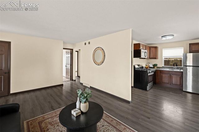 1211 Florence Avenue, Colorado Springs, CO 80905