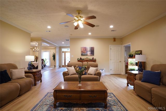 705 YELLOWSTONE Drive, Prattville, AL 36067