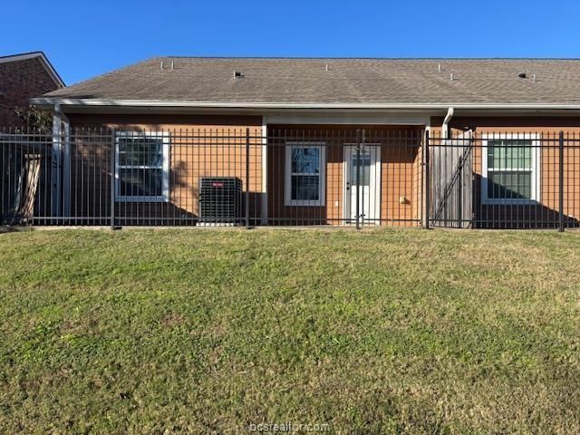 301 Southwest Parkway 309, College Station, TX 77840