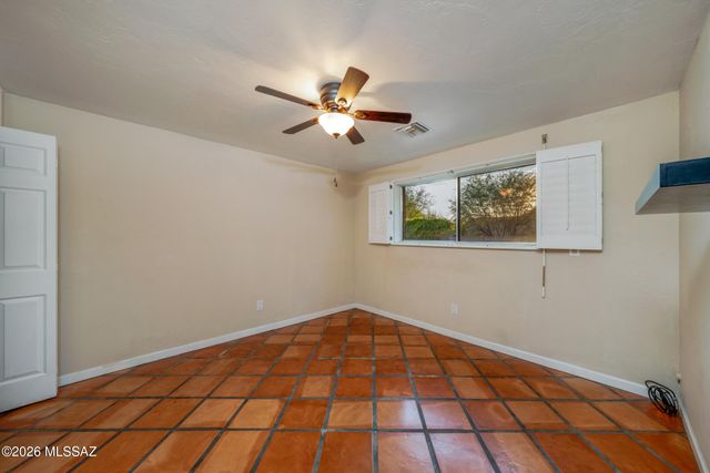 7221 E Sabino Vista Drive, Tucson, AZ 85750