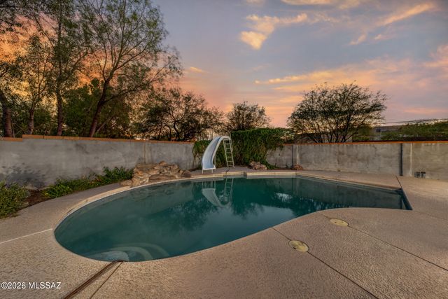 7221 E Sabino Vista Drive, Tucson, AZ 85750