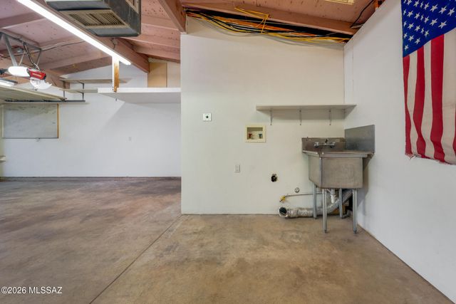 7221 E Sabino Vista Drive, Tucson, AZ 85750