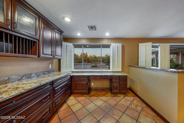 7221 E Sabino Vista Drive, Tucson, AZ 85750