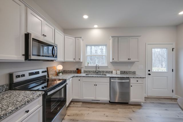 57 Truform Way, Dickson, TN 37055