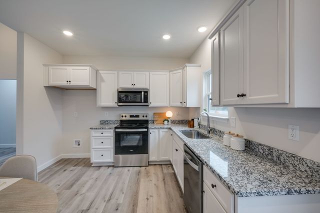 57 Truform Way, Dickson, TN 37055