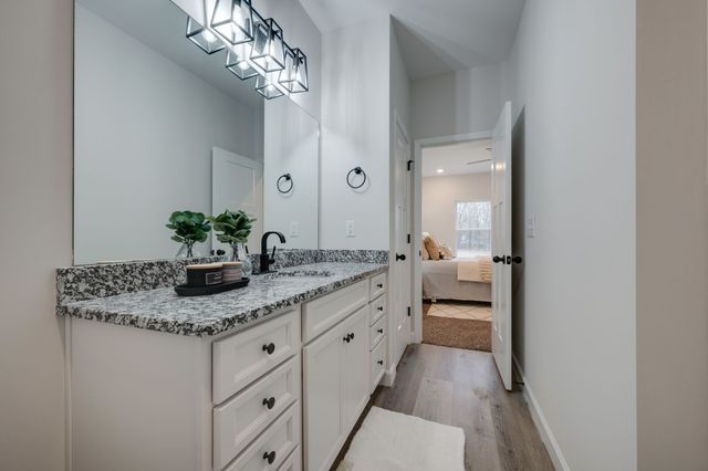 57 Truform Way, Dickson, TN 37055