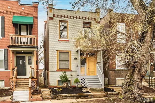 2922 Sidney Street, St Louis, MO 63104