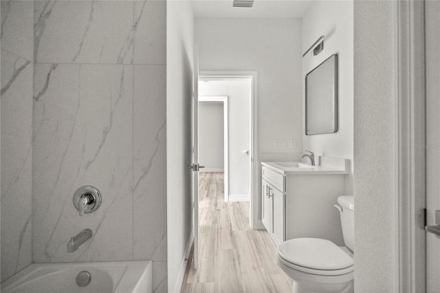 688 E EUCLID AVENUE, Deland, FL 32724