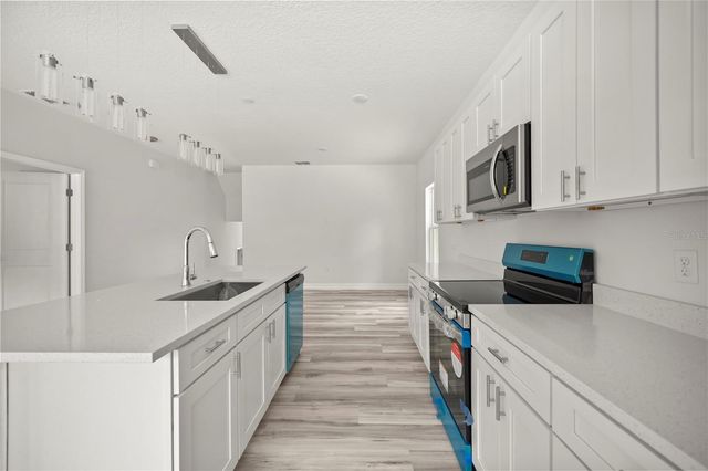 688 E EUCLID AVENUE, Deland, FL 32724