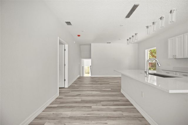 688 E EUCLID AVENUE, Deland, FL 32724