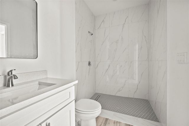 688 E EUCLID AVENUE, Deland, FL 32724