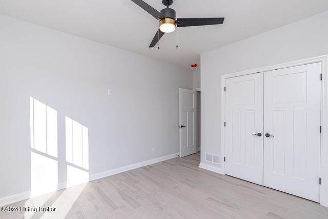 282 Dalton Dr, Fisherville, KY 40023