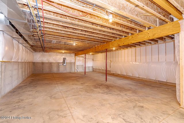 282 Dalton Dr, Fisherville, KY 40023