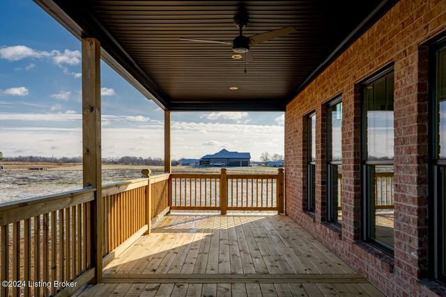 282 Dalton Dr, Fisherville, KY 40023