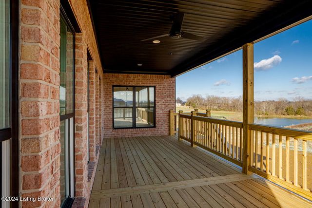 282 Dalton Dr, Fisherville, KY 40023