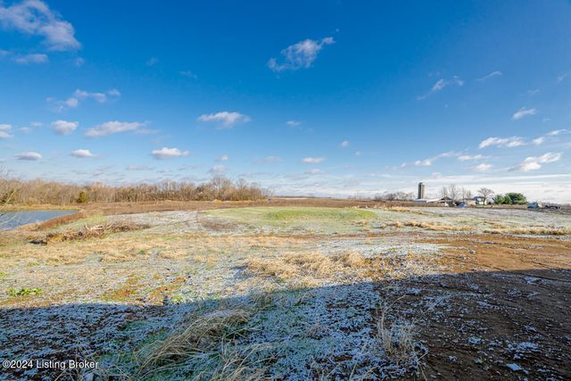 282 Dalton Dr, Fisherville, KY 40023