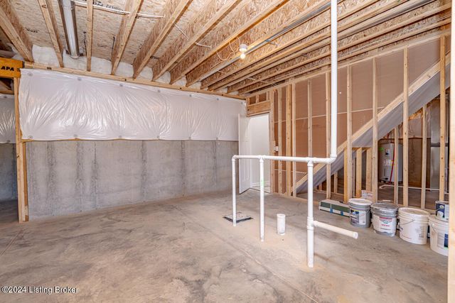 282 Dalton Dr, Fisherville, KY 40023