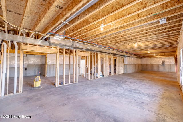 282 Dalton Dr, Fisherville, KY 40023