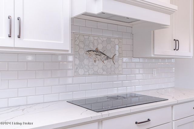 282 Dalton Dr, Fisherville, KY 40023