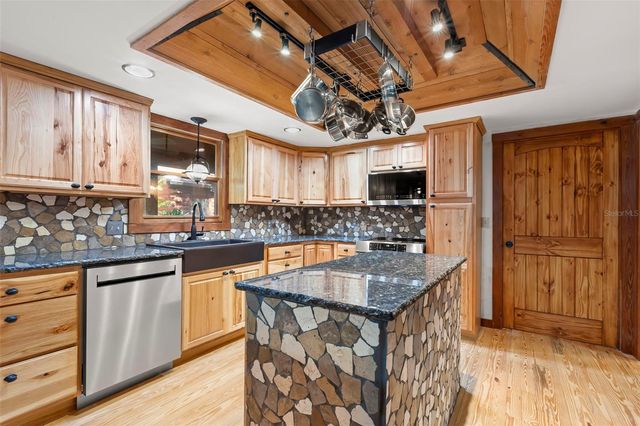 809 CARDINAL AVENUE, Palm Harbor, FL 34683