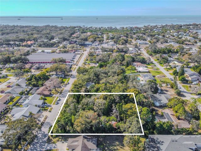 809 CARDINAL AVENUE, Palm Harbor, FL 34683