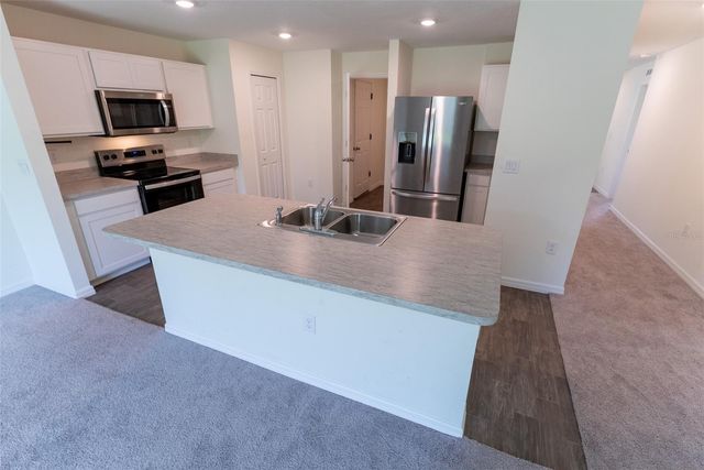 17294 SW 39TH CIRCLE, Ocala, FL 34473