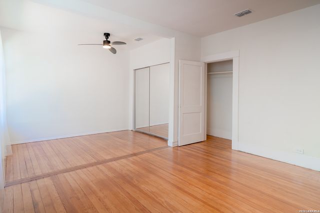 1730 W MISTLETOE AVE, San Antonio, TX 78201