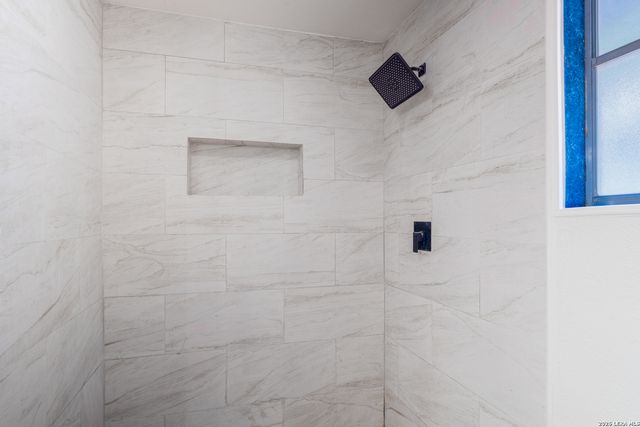 1730 W MISTLETOE AVE, San Antonio, TX 78201