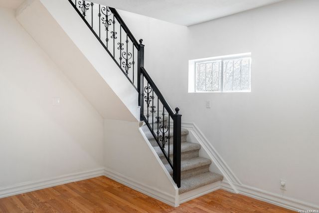 1730 W MISTLETOE AVE, San Antonio, TX 78201