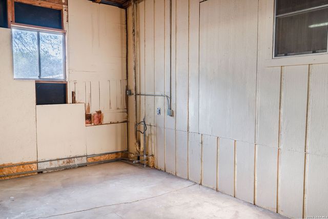 1730 W MISTLETOE AVE, San Antonio, TX 78201