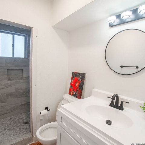 1730 W MISTLETOE AVE, San Antonio, TX 78201