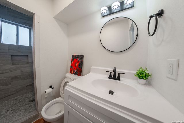 1730 W MISTLETOE AVE, San Antonio, TX 78201