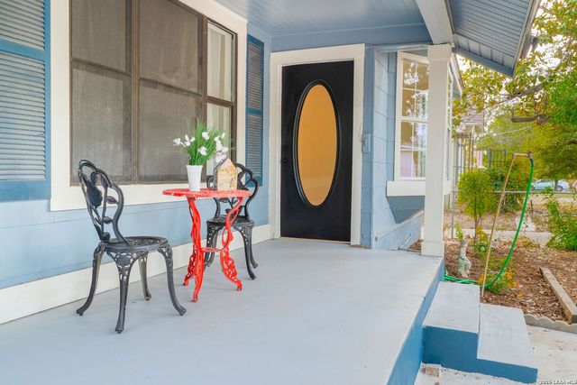 1730 W MISTLETOE AVE, San Antonio, TX 78201