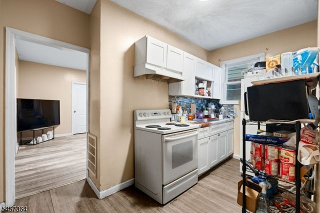 83 Mercer St, Paterson City, NJ 07524