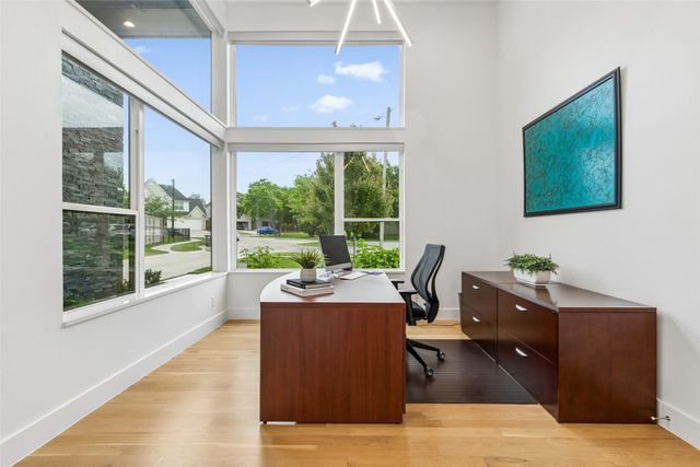 3834 Lively Circle, Dallas, TX 75220