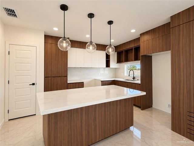 9407 Providence Avenue I, Mcallen, TX 78504